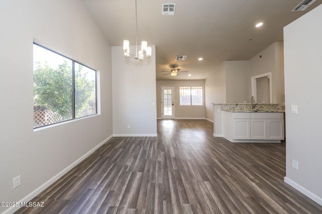 1801 W Great Oak Drive, Tucson, AZ 85746