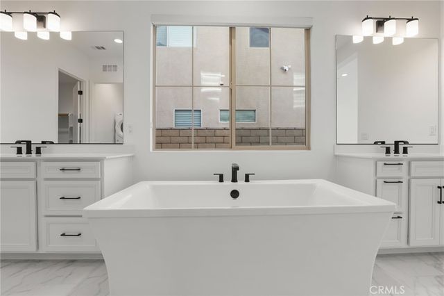 11763 Quailrun Ct, Chatsworth, CA 91311