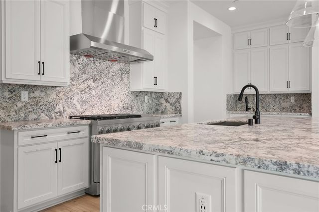 11763 Quailrun Ct, Chatsworth, CA 91311