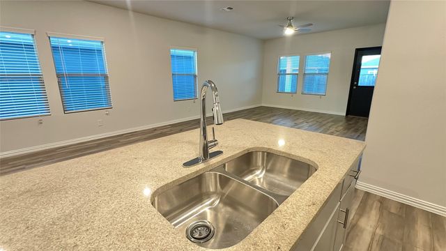 1632 Briar Hunt Drive, Forney, TX 75126