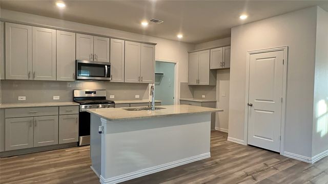 1632 Briar Hunt Drive, Forney, TX 75126