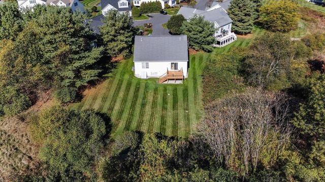 37 Augusta Way 37, Chelmsford, MA 01863