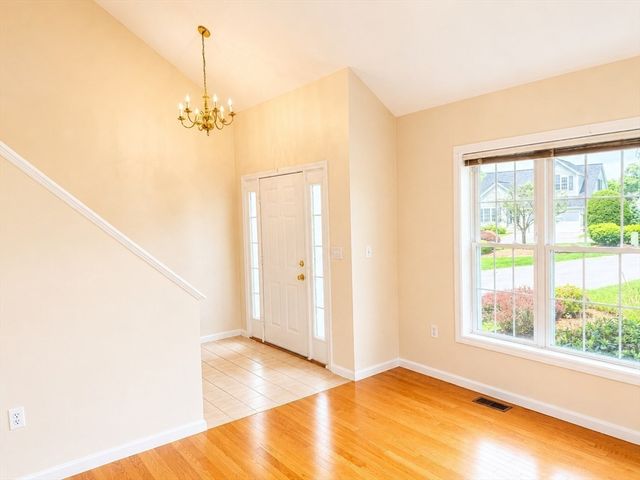 37 Augusta Way 37, Chelmsford, MA 01863