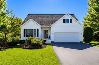 37 Augusta Way 37, Chelmsford, MA 01863
