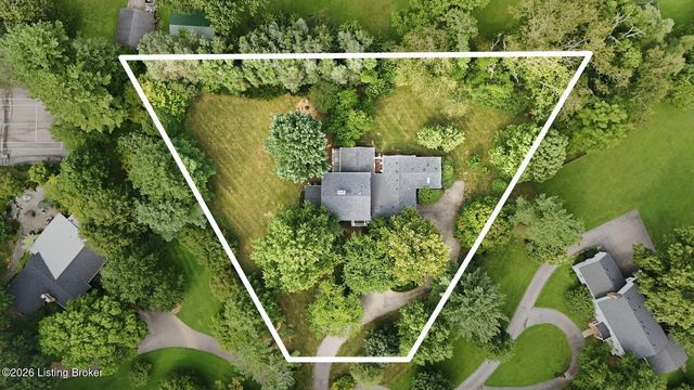 12609 Crest Arm Rd, Anchorage, KY 40223