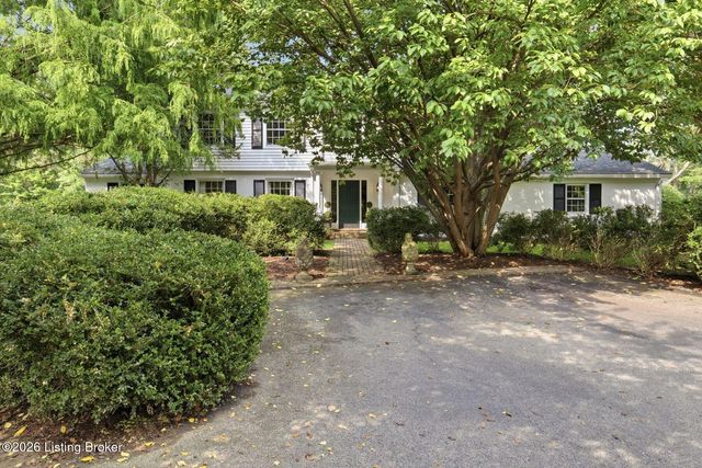 12609 Crest Arm Rd, Anchorage, KY 40223