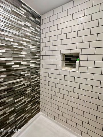 273 Gansevoort Road, Moreau, NY 12831