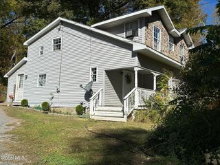 273 Gansevoort Road, Moreau, NY 12831