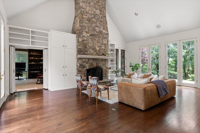 131 Sumach Street, Lookout Mountain, TN 37350