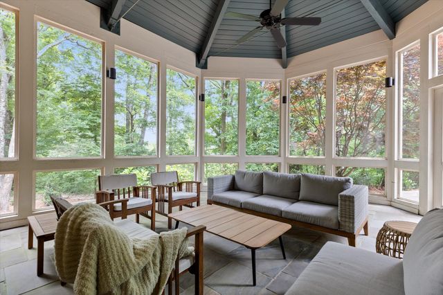 131 Sumach Street, Lookout Mountain, TN 37350