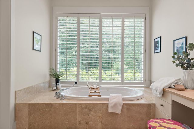 131 Sumach Street, Lookout Mountain, TN 37350