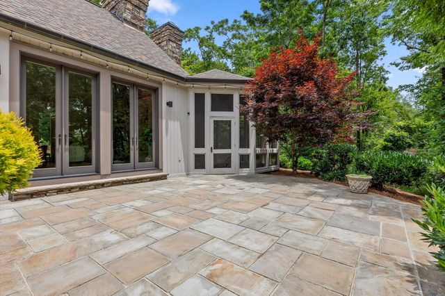 131 Sumach Street, Lookout Mountain, TN 37350
