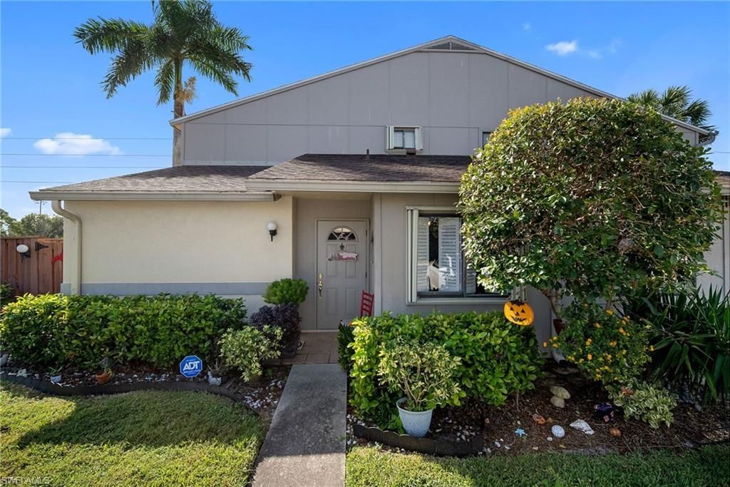 5272 CEDARBEND DR # 1, Fort Myers, FL 33919