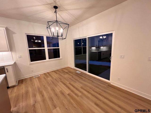 19826 Cinnamon Street, Omaha, NE 68135