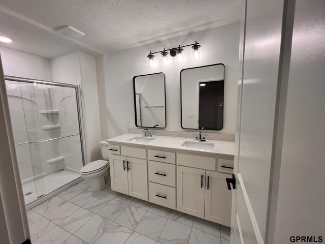 19826 Cinnamon Street, Omaha, NE 68135