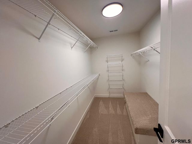 19826 Cinnamon Street, Omaha, NE 68135