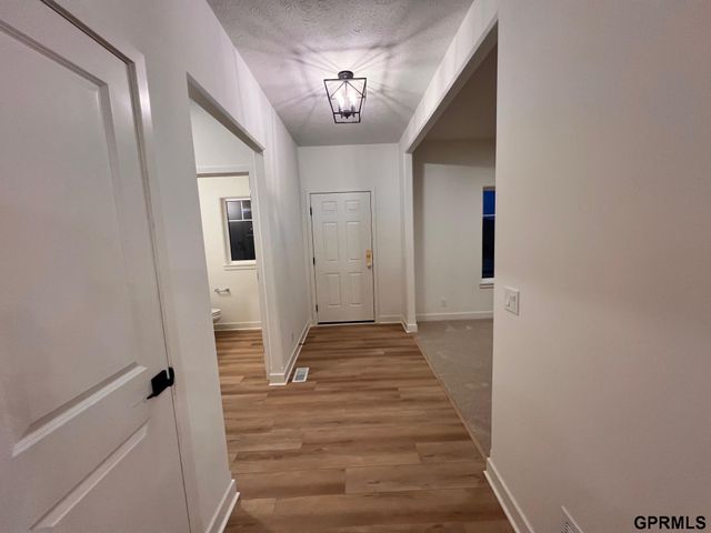 19826 Cinnamon Street, Omaha, NE 68135