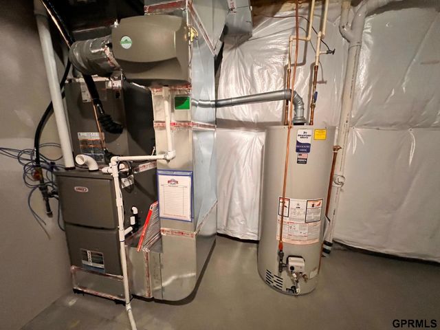 19826 Cinnamon Street, Omaha, NE 68135