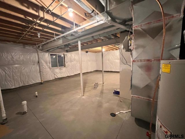 19826 Cinnamon Street, Omaha, NE 68135