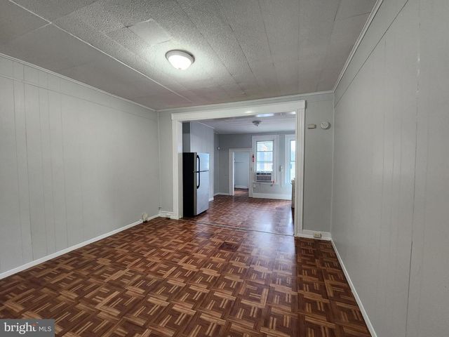 2014 E LANVALE ST, Baltimore, MD 21213