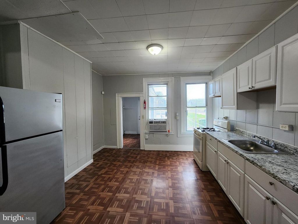 Image 10 of property listing at 2014 E LANVALE ST, Baltimore, MD 21213