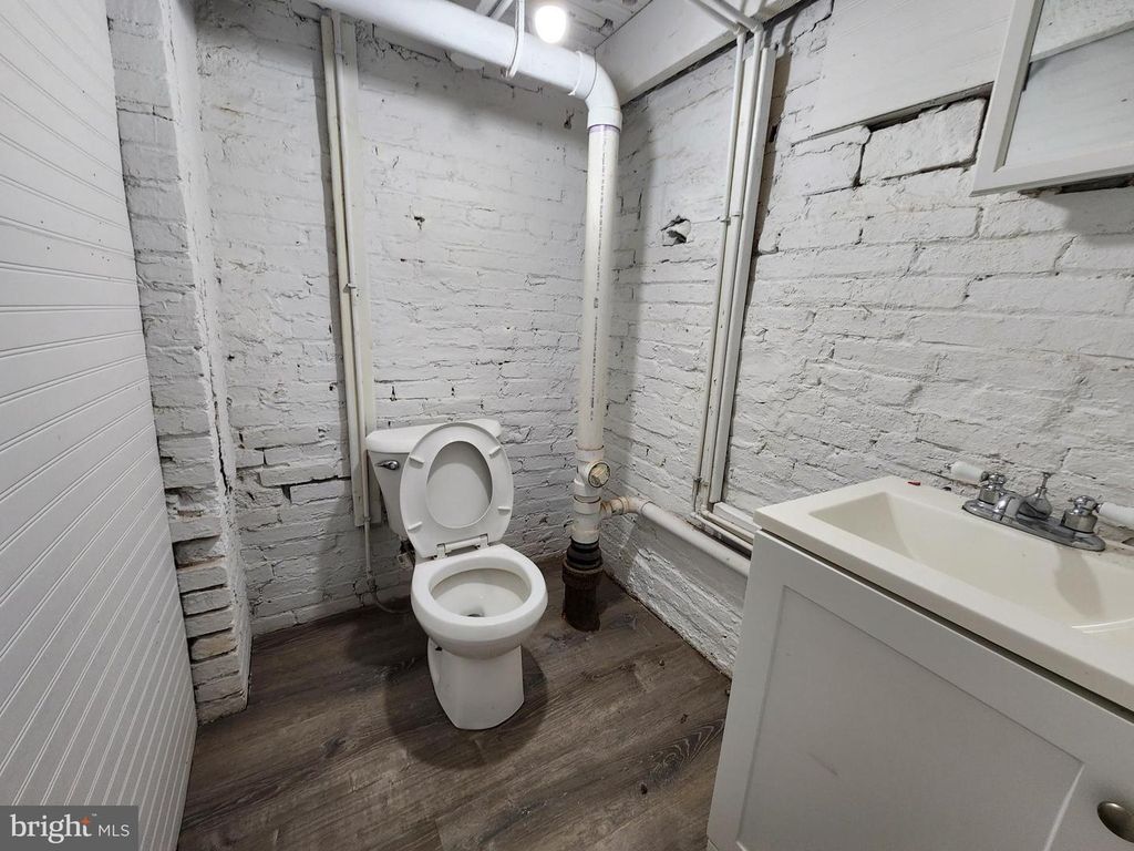 Image 20 of property listing at 2014 E LANVALE ST, Baltimore, MD 21213