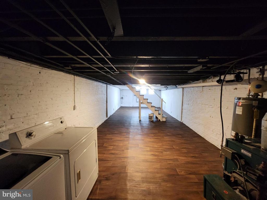 Image 23 of property listing at 2014 E LANVALE ST, Baltimore, MD 21213