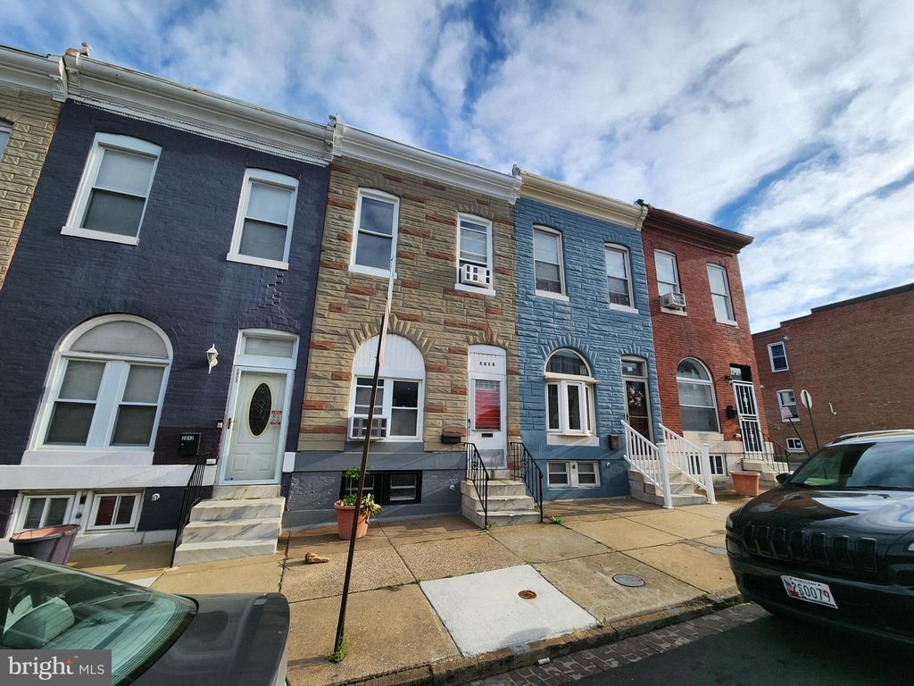 Image 4 of property listing at 2014 E LANVALE ST, Baltimore, MD 21213