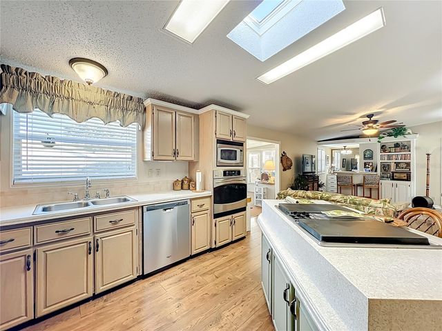 5034 EL DESTINO DRIVE, Leesburg, FL 34748