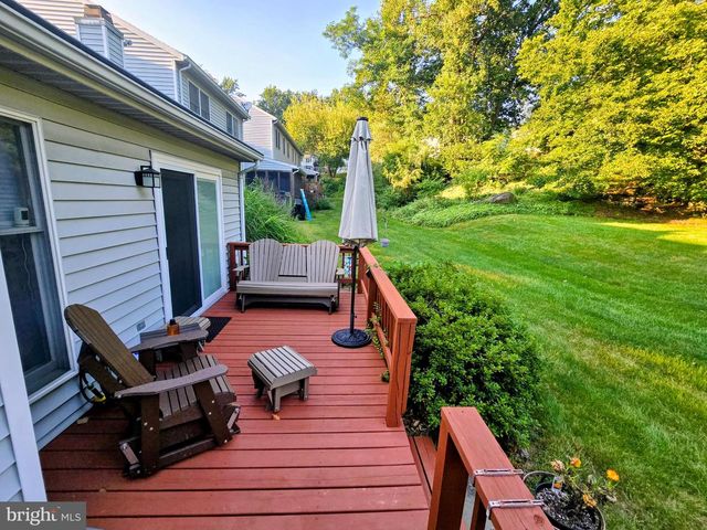 103 MOUNTAINSTONE DR, Elizabethtown, PA 17022