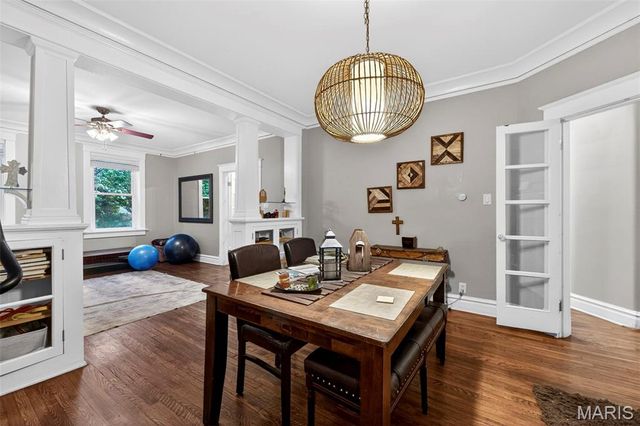 739 Dover Place, St Louis, MO 63111