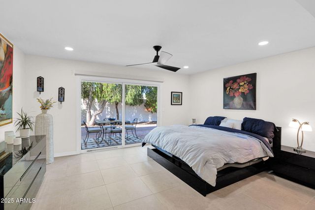 501 E CALAVAR Road, Phoenix, AZ 85022