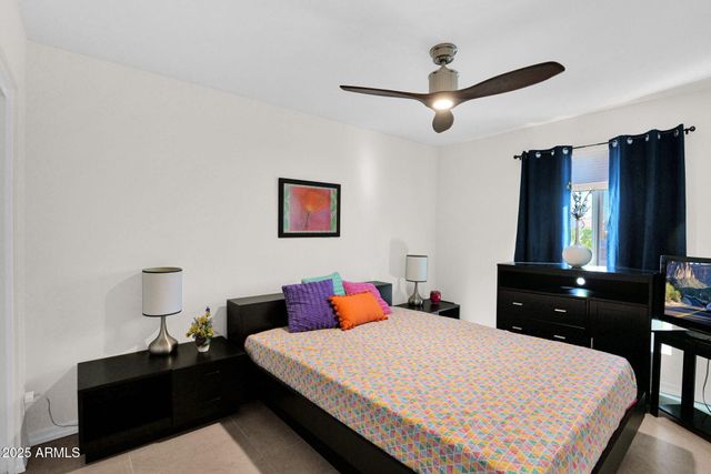 501 E CALAVAR Road, Phoenix, AZ 85022