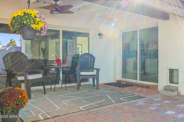 501 E CALAVAR Road, Phoenix, AZ 85022