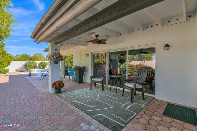 501 E CALAVAR Road, Phoenix, AZ 85022