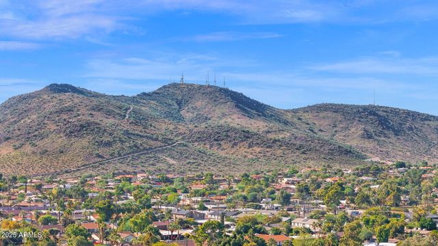 501 E CALAVAR Road, Phoenix, AZ 85022