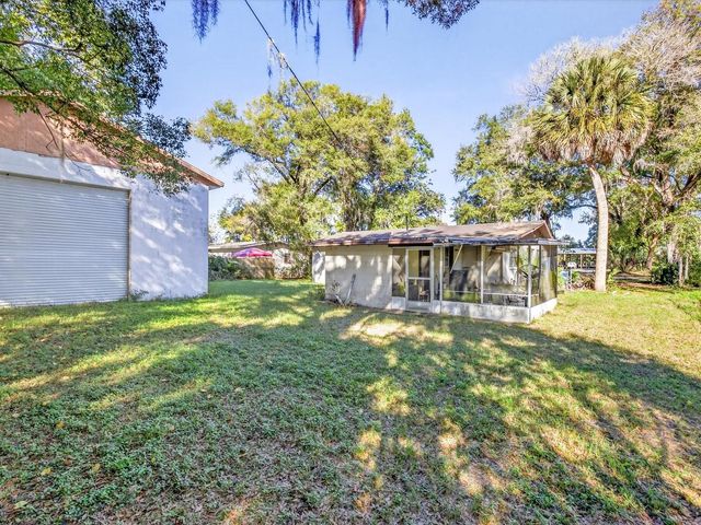 318 W PALMETTO AVENUE, Deland, FL 32720