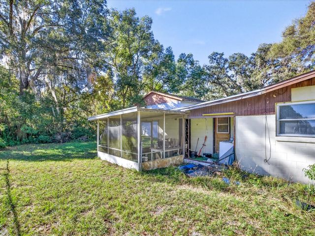 318 W PALMETTO AVENUE, Deland, FL 32720