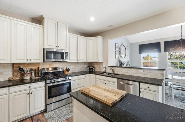 3262 Blue Springs Drive, Monroe, OH 45050