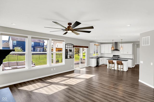 7877 Villa Circle, Avon, IN 46123