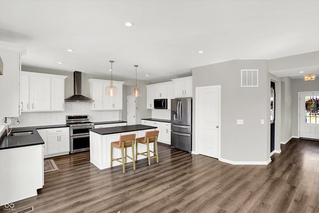 7877 Villa Circle, Avon, IN 46123