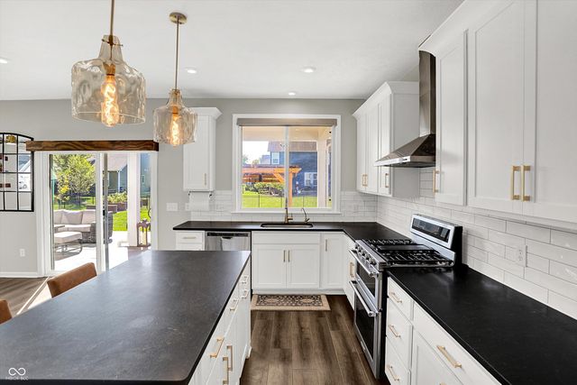 7877 Villa Circle, Avon, IN 46123