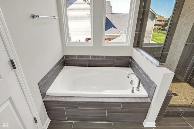 7877 Villa Circle, Avon, IN 46123