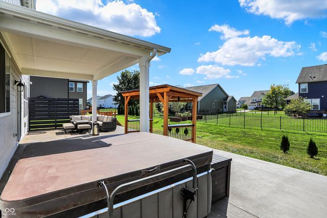 7877 Villa Circle, Avon, IN 46123