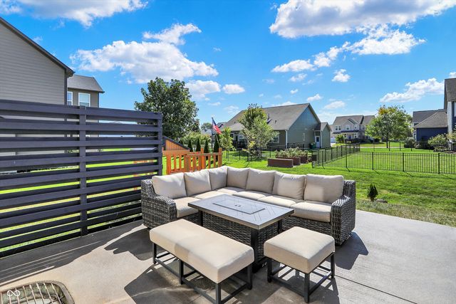 7877 Villa Circle, Avon, IN 46123