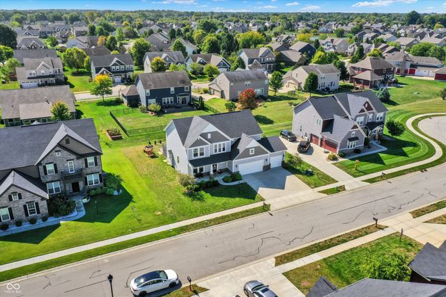 7877 Villa Circle, Avon, IN 46123