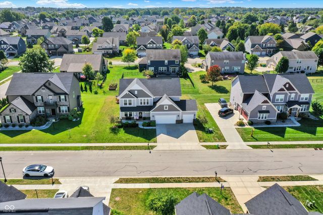 7877 Villa Circle, Avon, IN 46123