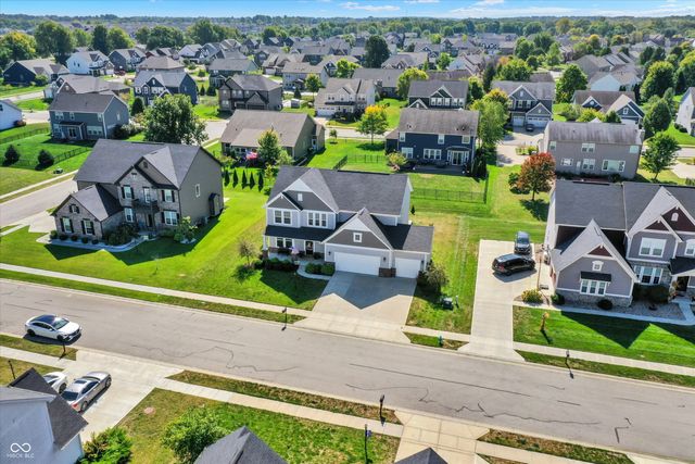 7877 Villa Circle, Avon, IN 46123