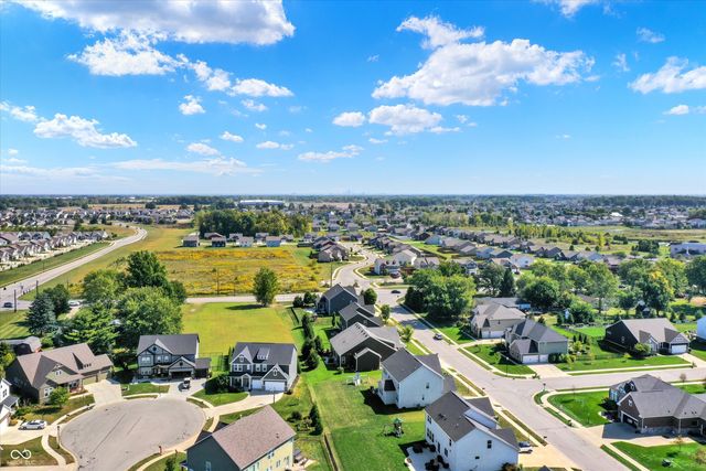 7877 Villa Circle, Avon, IN 46123