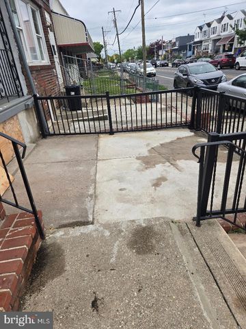2635 S 70TH ST, Philadelphia, PA 19142